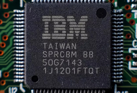 IBM將制造5納米芯片 指甲大小能集成300億個晶體管